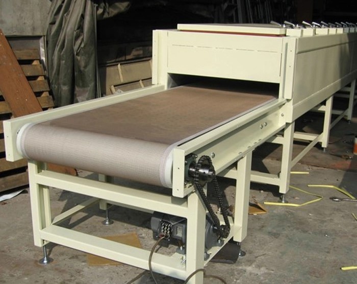 Băng tải lưới chịu nhiệt UV và ứng dụng rộng rãi trong công nghiệp
